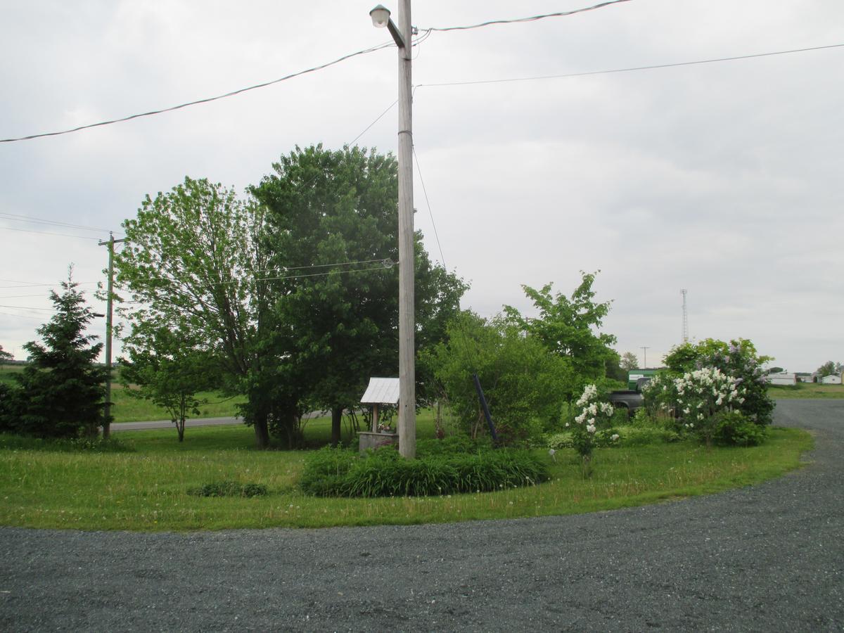 Gite Agricole Les Lilas Saint Wenceslas Exterior foto